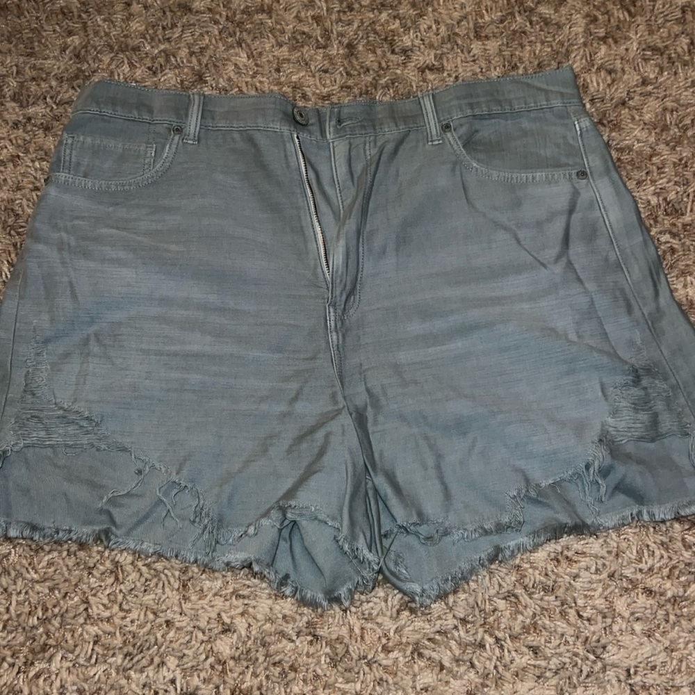 Women’s American Eagle shorts